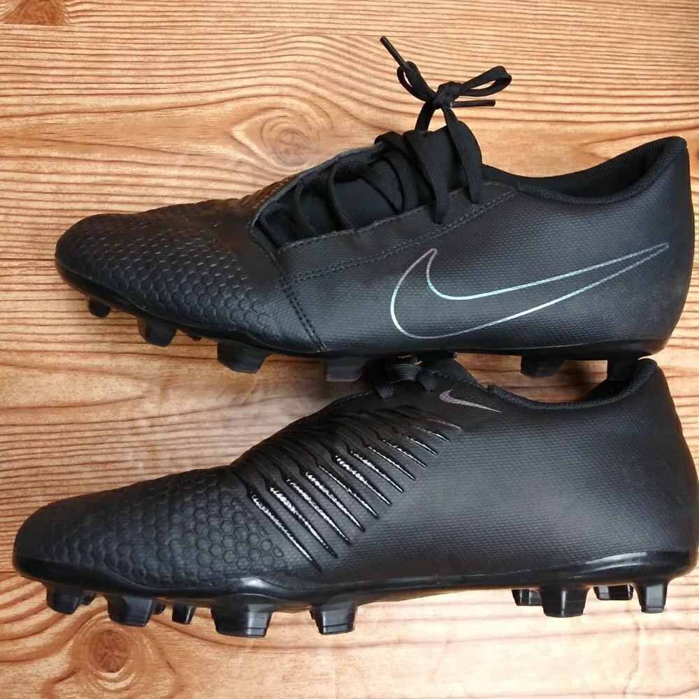NIKE PHANTOM VENOM club FG black soccer cleats men's size 11.5